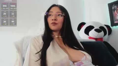 Snapshot of andrea_bonnie chatting on 07/26/26, 05:20 andrea_bonnie online show from 07/26/26, 05:20