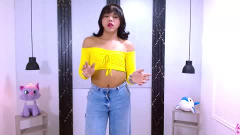 Snapshot of andrea_gill_ chatting on 03/05/26, 12:34 Andres Gil online show from 03/05/26, 12:34