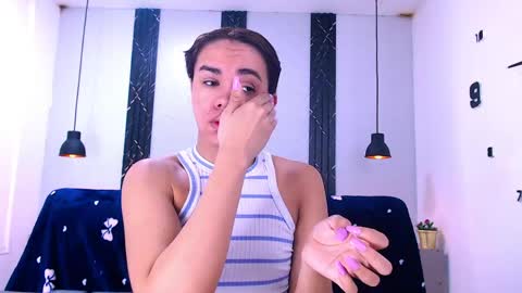 Snapshot of andrea_gill_ chatting on 04/11/26, 12:31 Andres Gil online show from 04/11/26, 12:31