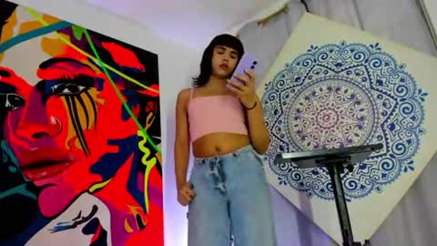 Snapshot of andrea_giraldo_ chatting on 06/18/26, 09:30 Andrea online show from 06/18/26, 09:30