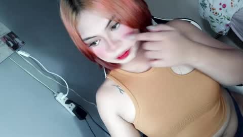 Snapshot of andrea_lovesyou chatting on 08/10/26, 05:00 andrea_lovesyou online show from 08/10/26, 05:00
