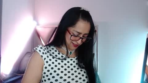 Snapshot of andrea_sexx_ chatting on 12/10/24, 11:19 Andrea online show from 12/10/24, 11:19