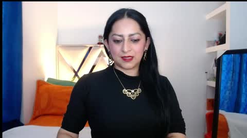 Snapshot of andrea_sexx_ chatting on 04/19/26, 08:11 Andrea online show from 04/19/26, 08:11