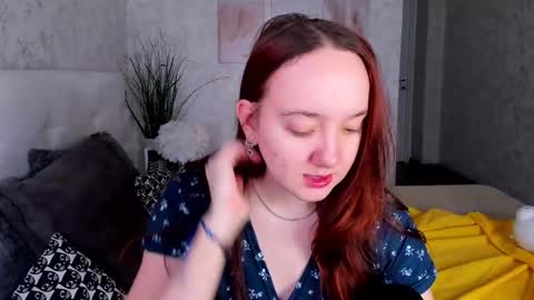 Andrea hereGMT7Mon Tue Wen ThFri Sat Su 0300am-0900am. online show from 12/04/25, 01:04