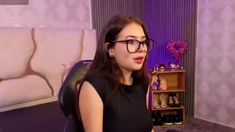 Snapshot of andrea_tay1 chatting on 07/24/26, 07:23 andrea_tay1 online show from 07/24/26, 07:23