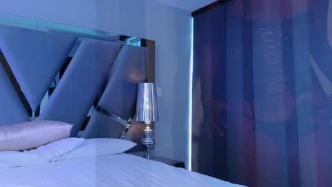    online show from 12/22/24, 04:27