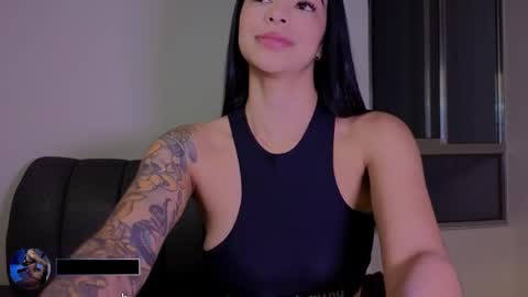 Snapshot of andrea_torres_ chatting on 05/22/26, 04:52 online show from 05/22/26, 04:52
