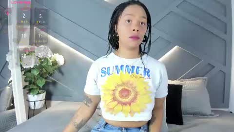 Snapshot of andreaa_zoee_ chatting on 07/22/26, 08:44 Andrea Zoelins online show from 07/22/26, 08:44