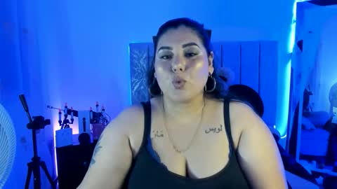 andreaakinky online show from 10/30/25, 08:16