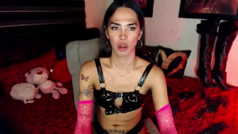 Andrea And Chloe Asians Girls online show from 01/02/25, 08:49