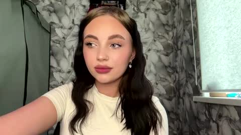 Snapshot of andreahighshaw chatting on 04/23/26, 08:13 Ammy online show from 04/23/26, 08:13