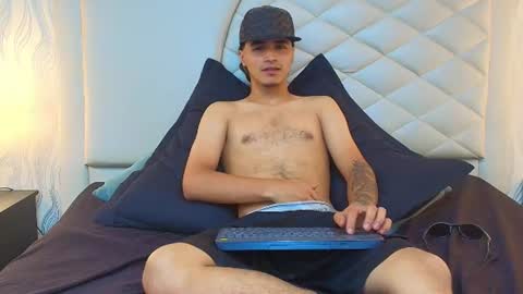Snapshot of andreao_pirlo chatting on 07/28/26, 02:46 Andreao online show from 07/28/26, 02:46