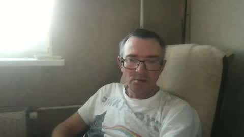 andreass60 online show from 10/17/25, 05:54