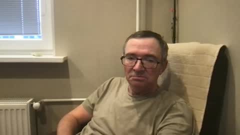 andreass60 online show from 11/28/25, 08:06