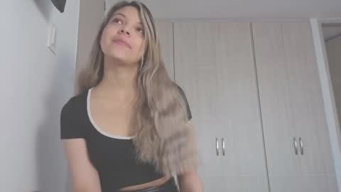 andreau 19 online show from 11/28/25, 01:25