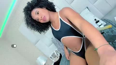 Snapshot of andreayano chatting on 09/29/25, 05:56 andreayano online show from 09/29/25, 05:56