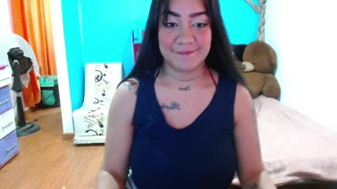 Snapshot of andrebigboobs chatting on 04/19/26, 10:23 Andre online show from 04/19/26, 10:23