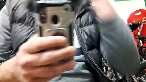 Snapshot of andrecool979 chatting on 04/13/26, 07:19 Andre online show from 04/13/26, 07:19