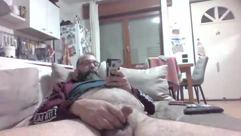 Snapshot of andrecool979 chatting on 04/28/26, 10:37 Andre online show from 04/28/26, 10:37