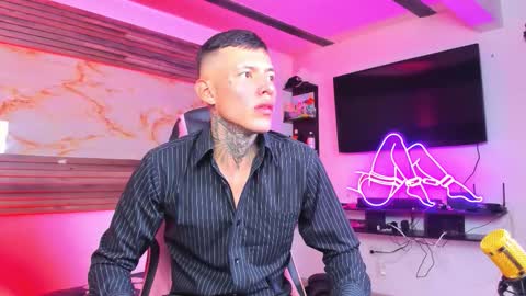 Snapshot of andrees_s chatting on 11/12/25, 02:12 andrees_s online show from 11/12/25, 02:12