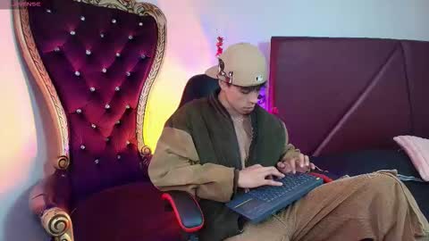 Snapshot of andreew_style_ chatting on 03/24/26, 08:25 andreew_style_ online show from 03/24/26, 08:25