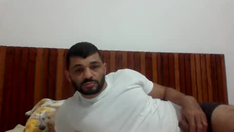 Snapshot of andreloko123 chatting on 03/23/26, 01:20 andreloko123 online show from 03/23/26, 01:20