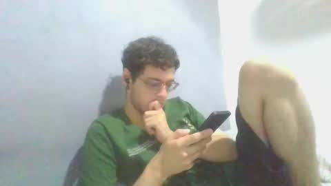 andres129494 online show from 11/11/25, 02:44