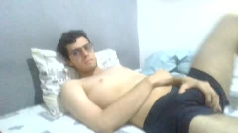 andres129494 online show from 11/11/25, 07:47