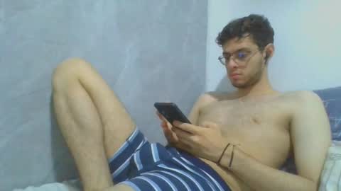 andres129494 online show from 12/22/25, 02:08