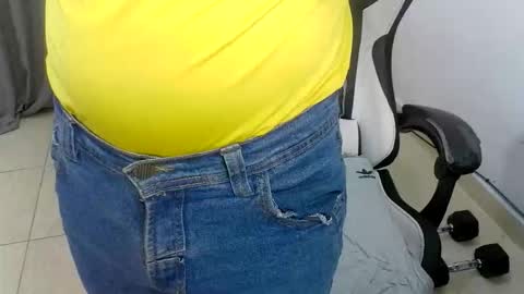 andres180950734 online show from 02/03/26, 11:15