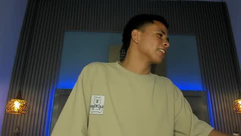 Snapshot of andres1_8 chatting on 05/13/26, 04:10 IM ANDRES online show from 05/13/26, 04:10