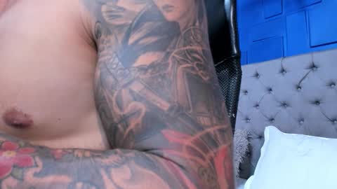 insta andres clark  online show from 12/02/25, 05:30