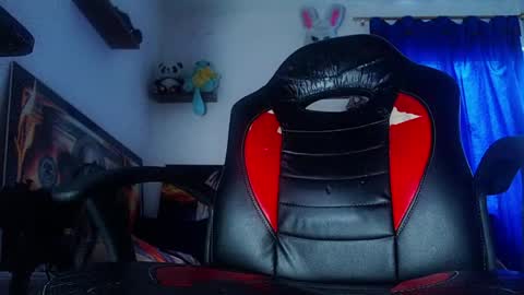 Snapshot of andres_cond chatting on 05/05/26, 12:46 Andrs o online show from 05/05/26, 12:46
