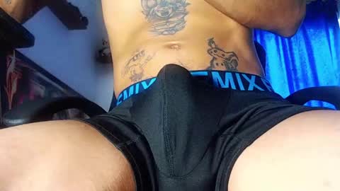 Snapshot of andres_cond chatting on 05/14/26, 12:12 Andrs o online show from 05/14/26, 12:12