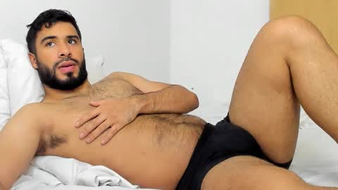 Snapshot of andres_cortes5 chatting on 02/15/26, 05:15 ANDRES CORTES online show from 02/15/26, 05:15