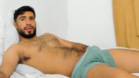 Snapshot of andres_cortes5 chatting on 03/19/26, 06:50 ANDRES CORTES online show from 03/19/26, 06:50