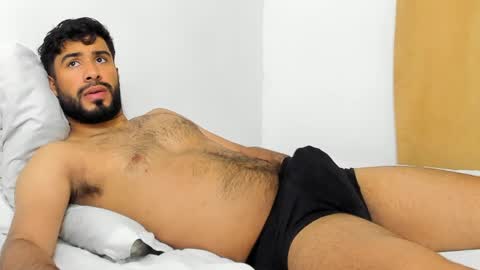 Snapshot of andres_cortes5 chatting on 03/25/26, 09:26 ANDRES CORTES online show from 03/25/26, 09:26