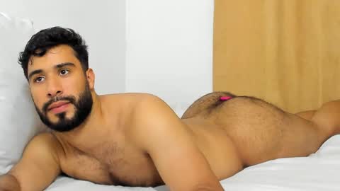 Snapshot of andres_cortes5 chatting on 03/27/26, 03:45 ANDRES CORTES online show from 03/27/26, 03:45