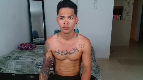Snapshot of andres_santos777 chatting on 04/21/26, 08:01 andres_santos777 online show from 04/21/26, 08:01