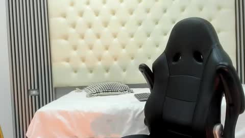 andres_stud online show from 03/10/26, 04:06
