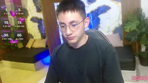 Snapshot of andres_tay chatting on 04/10/26, 03:01 andres_tay online show from 04/10/26, 03:01