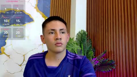 Snapshot of andres_tay chatting on 05/14/26, 03:35 andres_tay online show from 05/14/26, 03:35