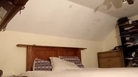 Snapshot of andresalvarez132169 chatting on 03/03/26, 03:01 andresalvarez132169 online show from 03/03/26, 03:01