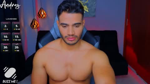 Snapshot of andresfiit chatting on 12/17/24, 04:56 Andres online show from 12/17/24, 04:56