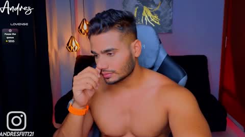 Snapshot of andresfiit chatting on 01/19/25, 03:29 Andres online show from 01/19/25, 03:29