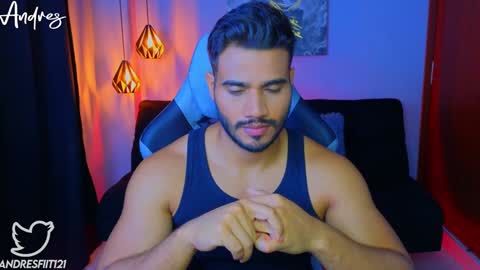 Snapshot of andresfiit chatting on 01/27/25, 06:52 Andres online show from 01/27/25, 06:52