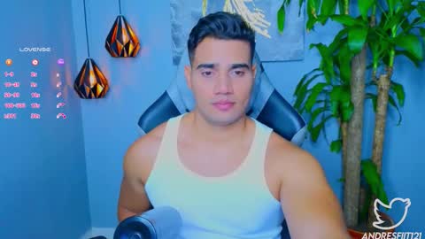 Snapshot of andresfiit chatting on 09/28/25, 01:44 Andres online show from 09/28/25, 01:44