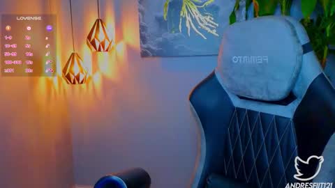 Snapshot of andresfiit chatting on 10/07/25, 01:36 Andres online show from 10/07/25, 01:36