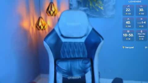 Snapshot of andresfiit chatting on 05/05/26, 01:02 Andres online show from 05/05/26, 01:02