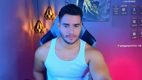 Snapshot of andresfiit chatting on 05/10/26, 12:54 Andres online show from 05/10/26, 12:54